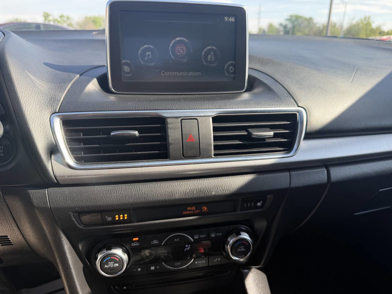 Used 2014 MAZDA MAZDA3 s Touring FWD image 22