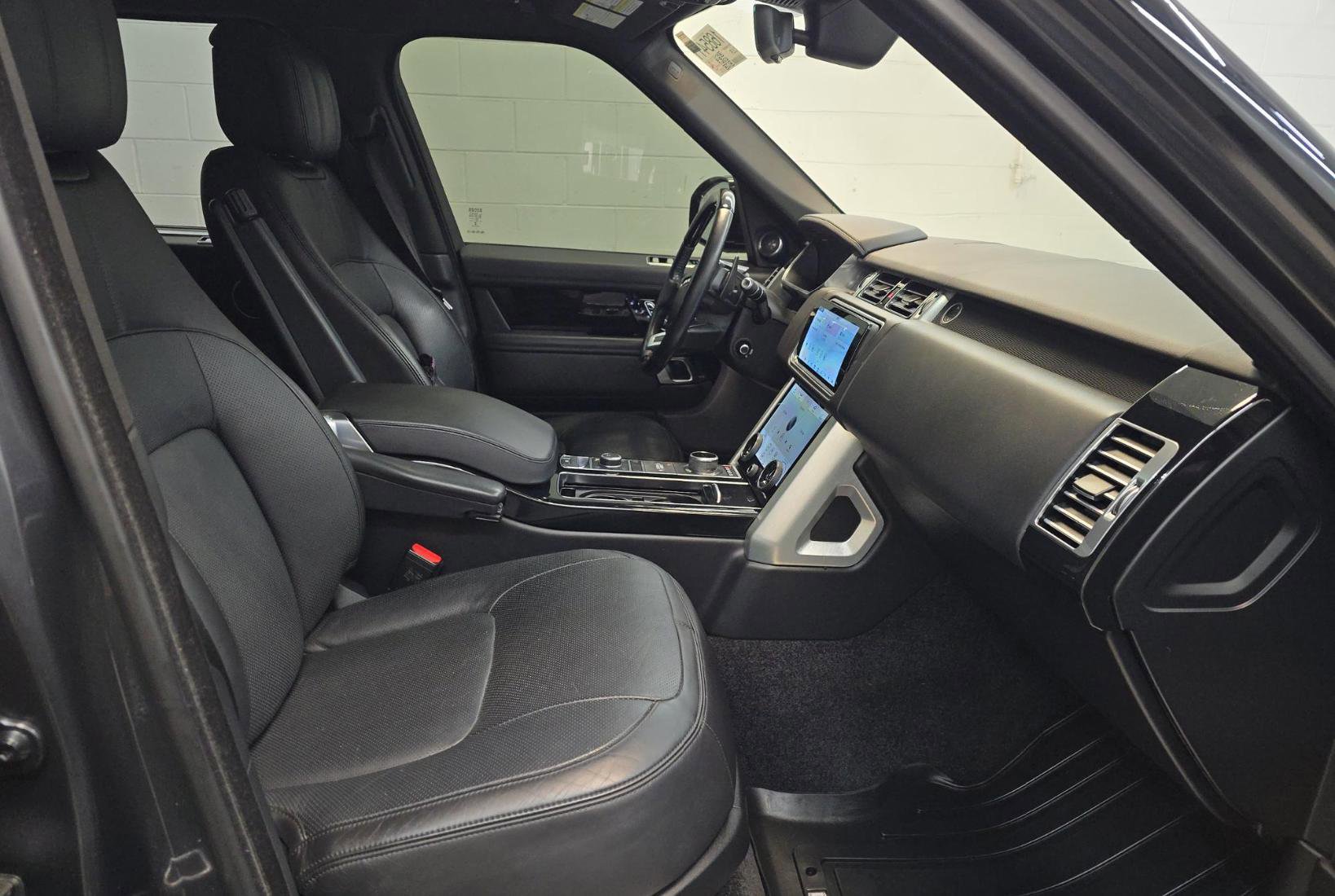 Used 2022 Land Rover Range Rover P525 Westminster Edition LWB image 8