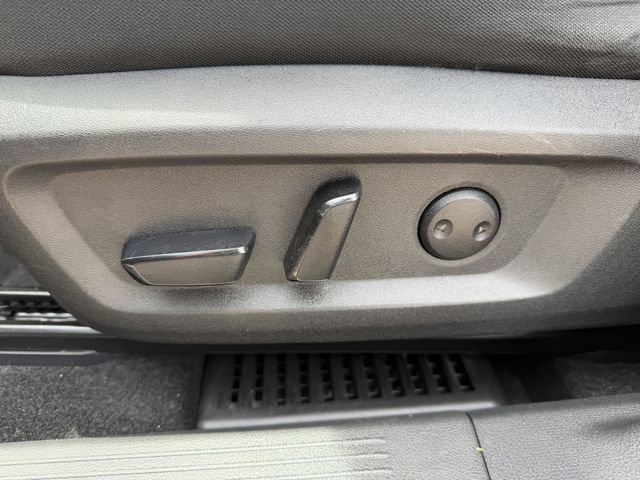 Used 2023 Nissan Rogue SV FWD image 25