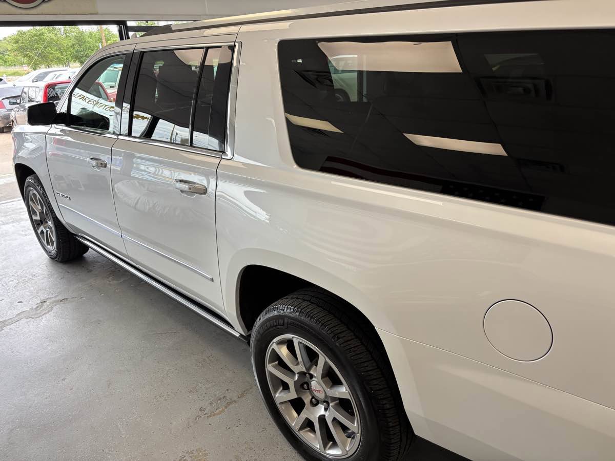 Used 2016 GMC Yukon XL Denali w/ Open Road Package RWD image 12