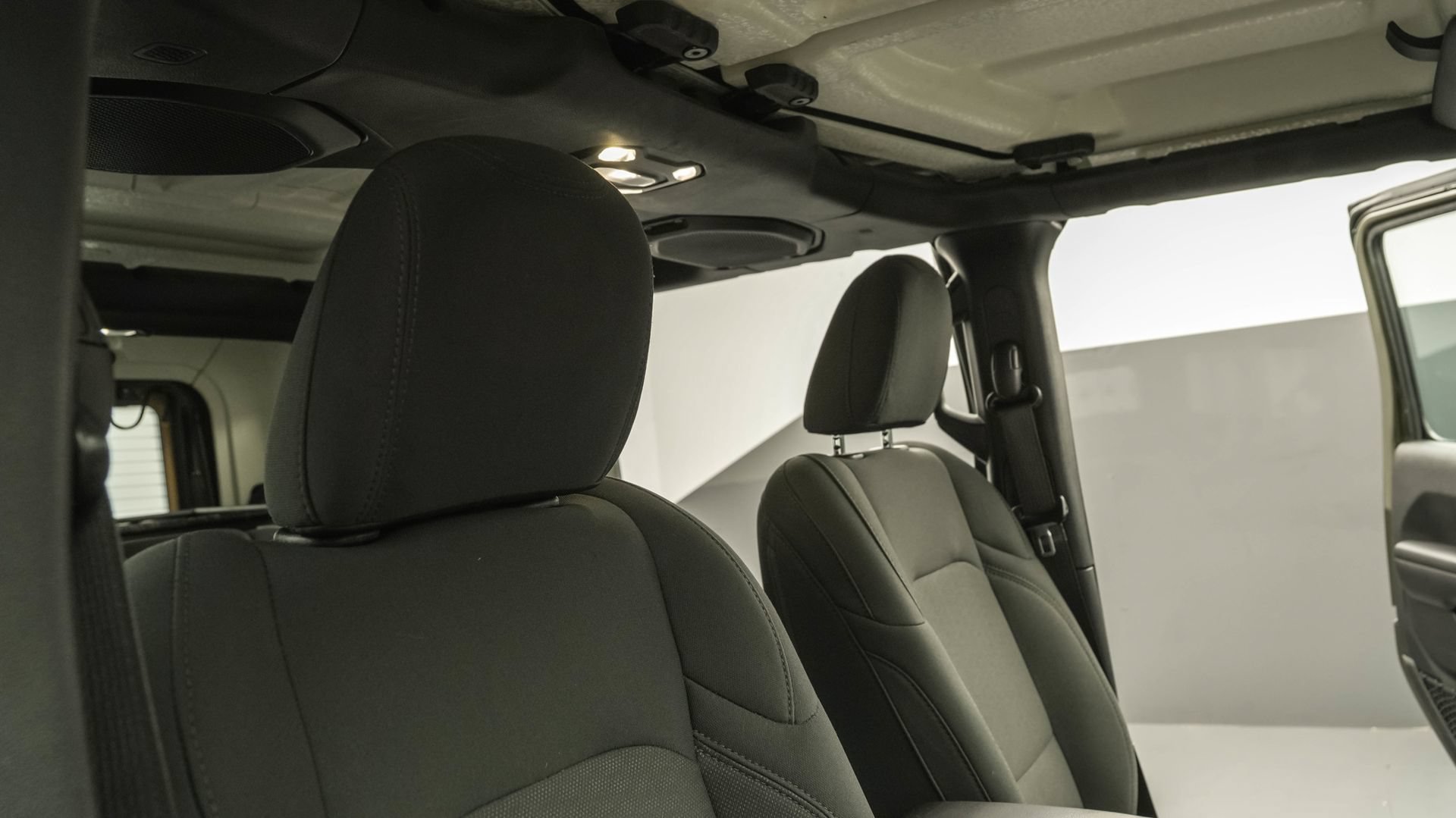 Used 2021 Jeep Wrangler Unlimited Sport AWD/4WD image 39