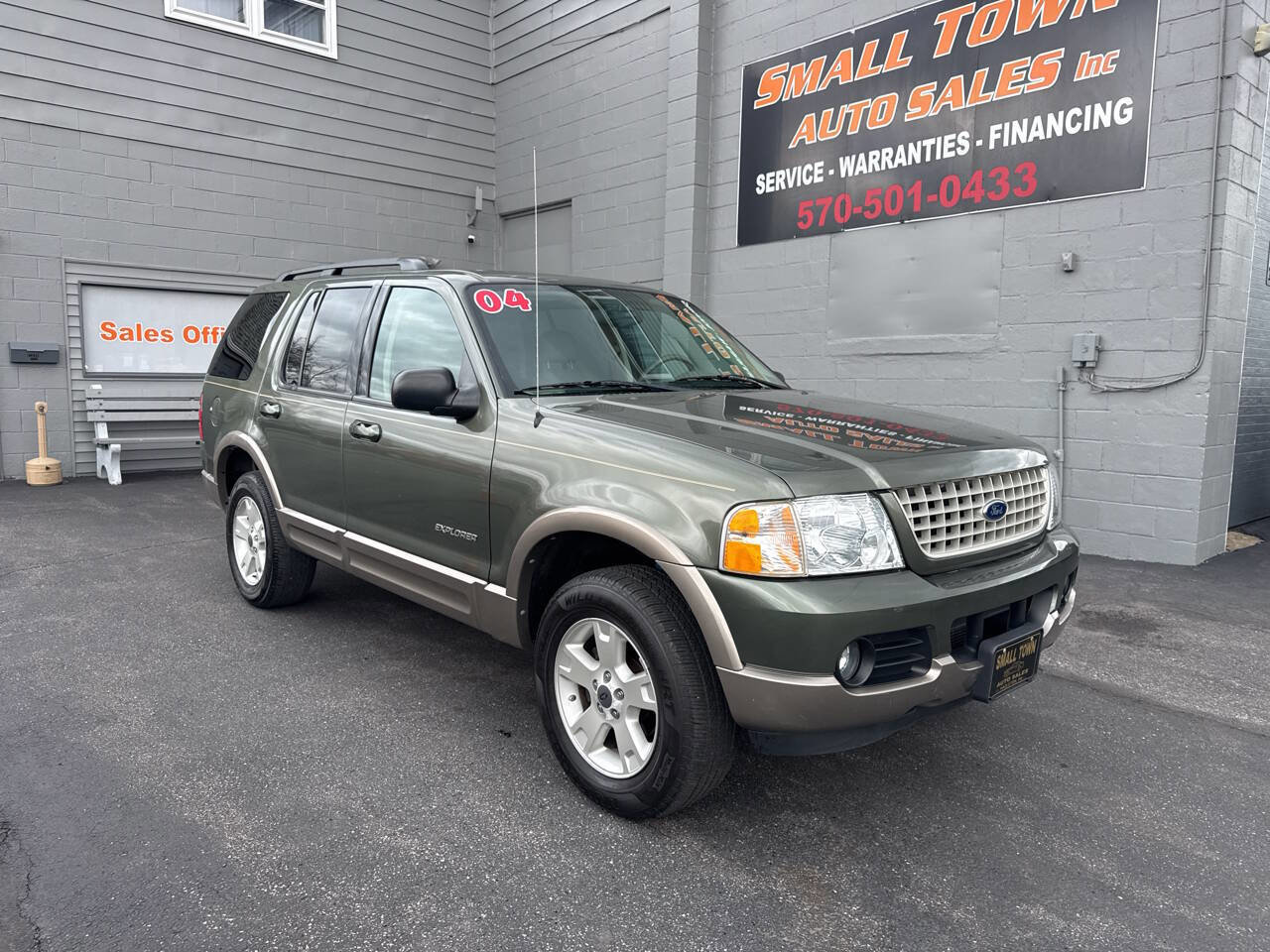 Used 2004 Ford Explorer Eddie Bauer AWD/4WD image 1