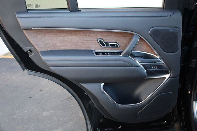 Used 2023 Land Rover Range Rover Autobiography AWD/4WD image 18