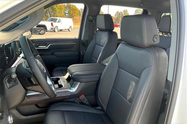 New 2026 GMC Sierra 2500 SLT w/ SLT Convenience Package image 9