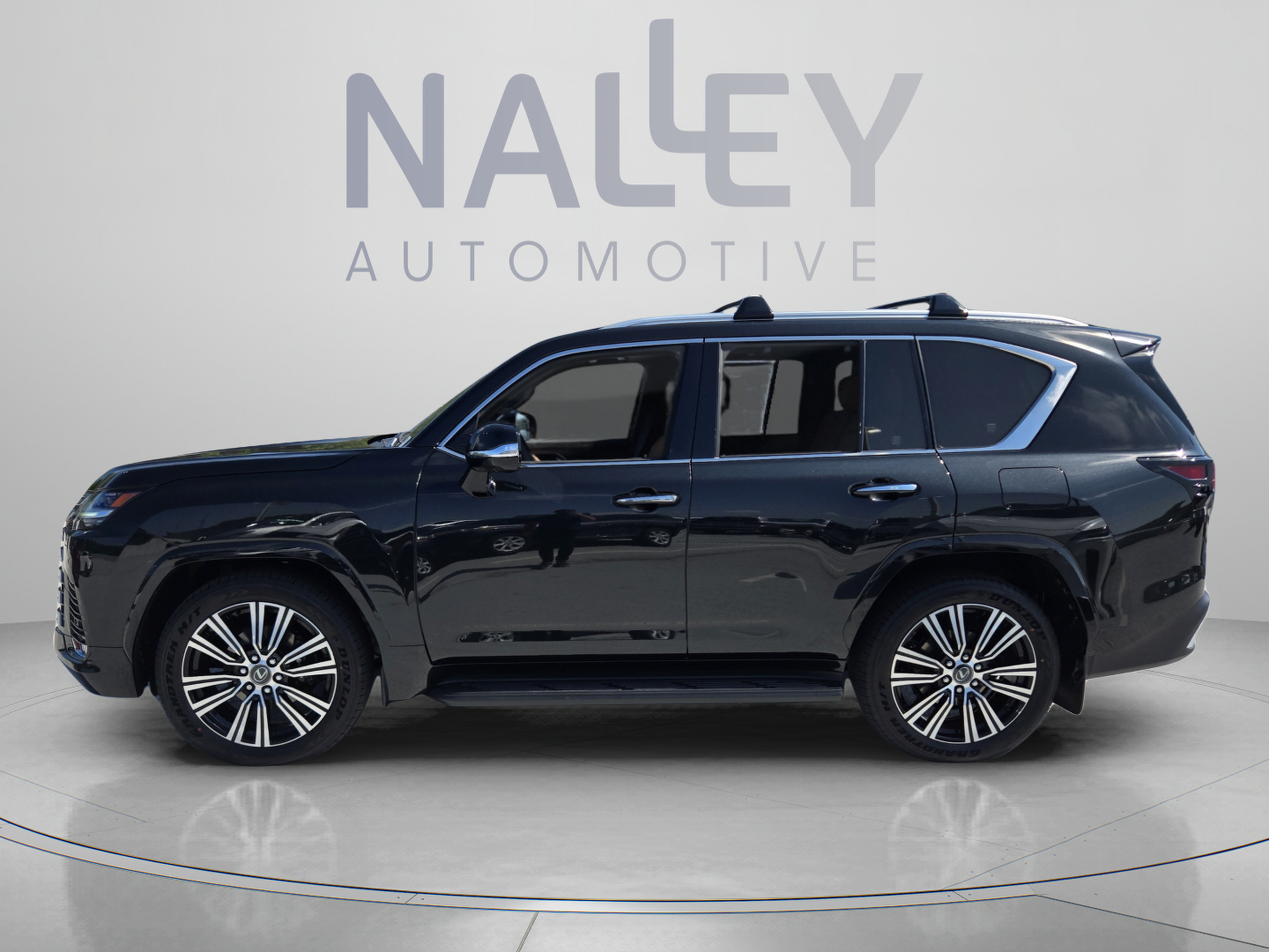 New 2026 Lexus LX 600 4WD w/ Luxury Package image 2