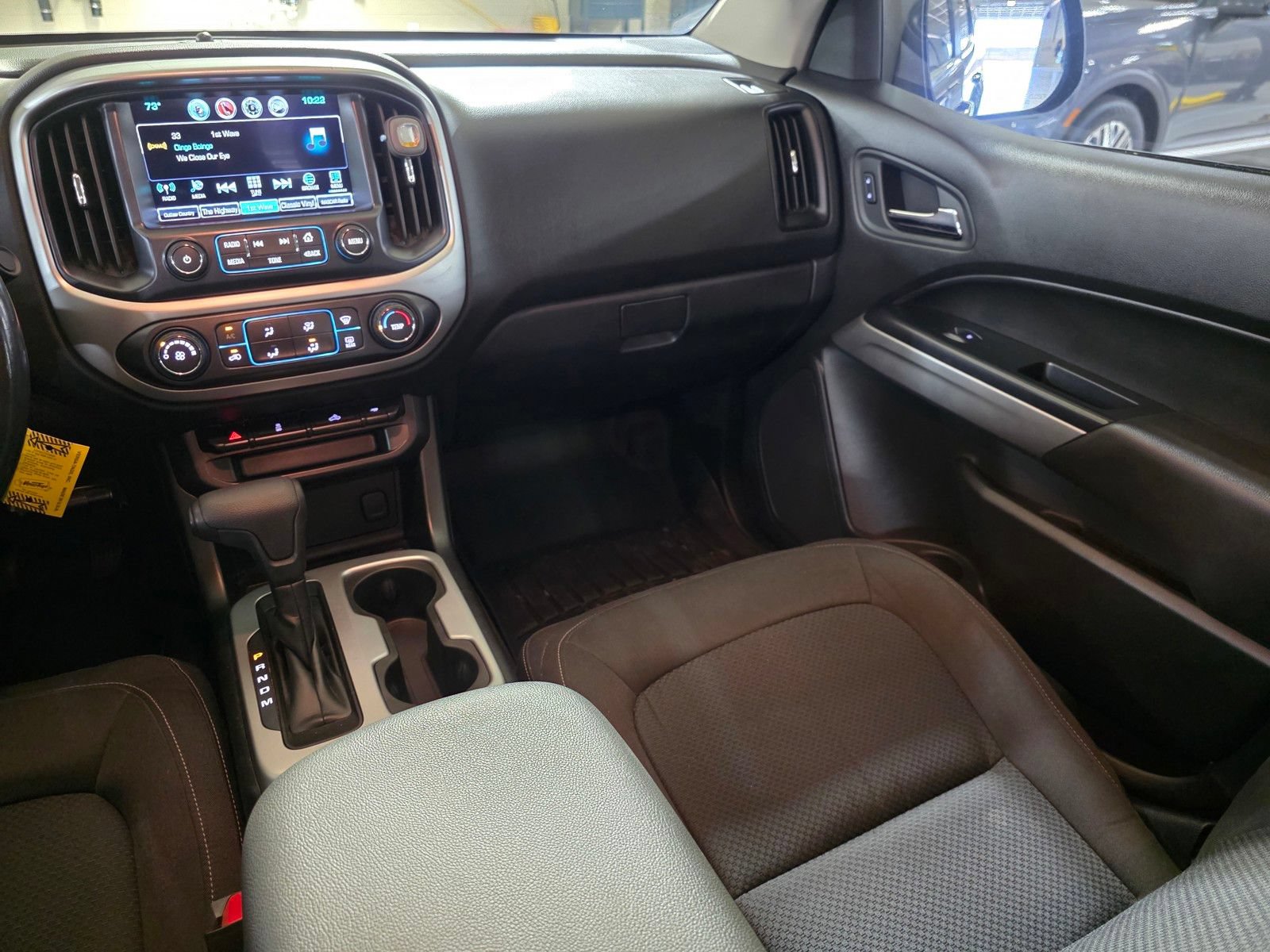 Used 2016 Chevrolet Colorado LT w/ LT Convenience Package RWD image 13