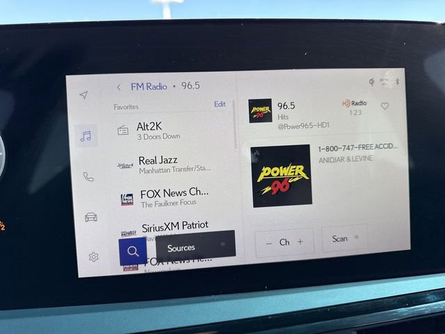 Certified 2023 Lexus ES 350 w/ Premium Package image 7