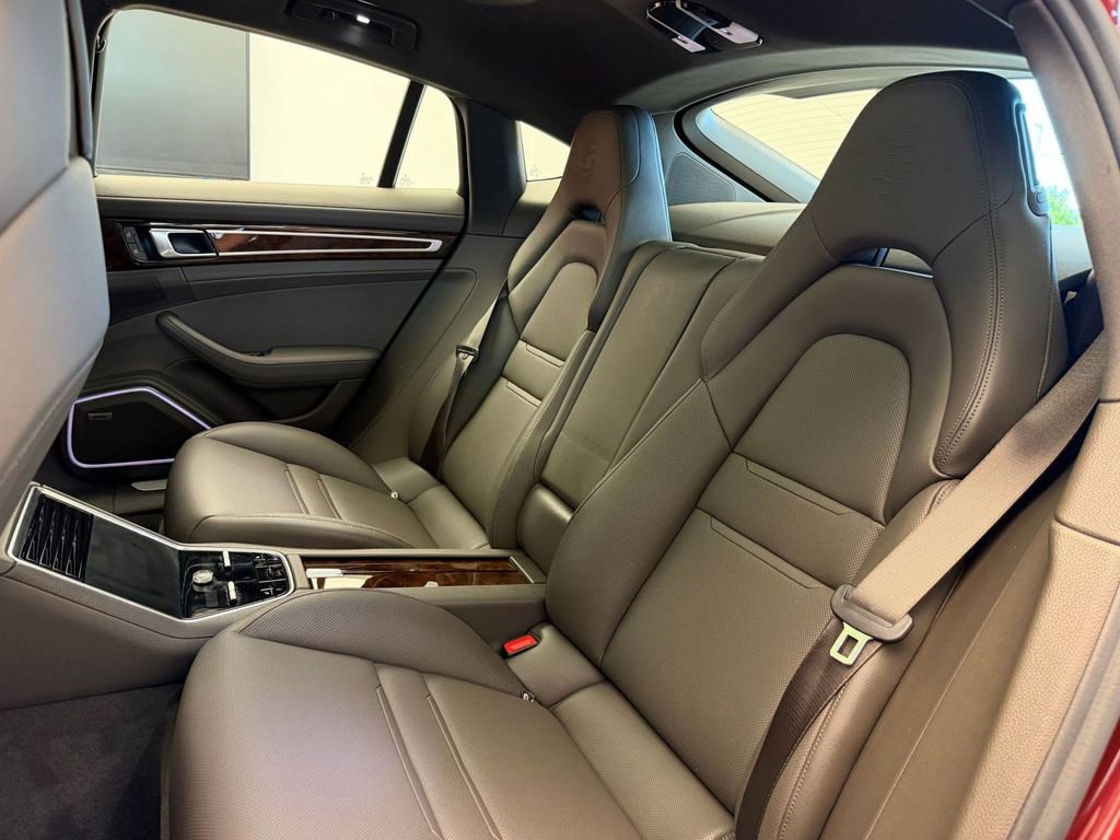 Used 2022 Porsche Panamera 4 AWD/4WD image 17