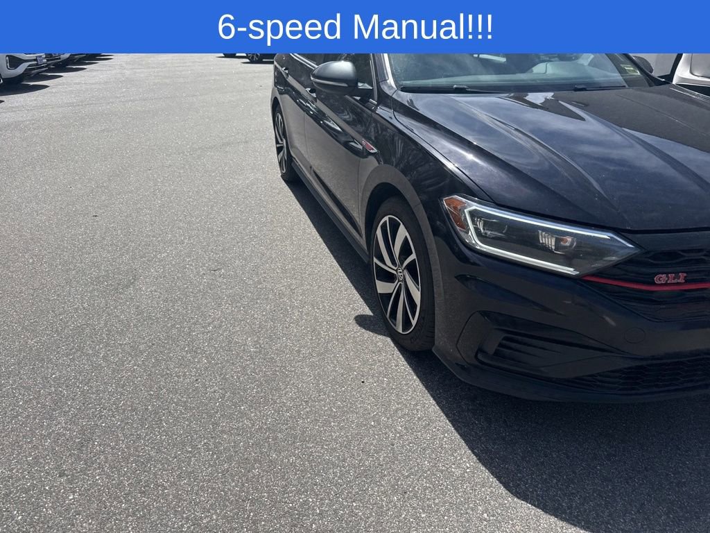 Used 2019 Volkswagen Jetta GLI FWD image 5