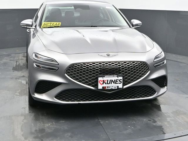 Used 2025 Genesis G70 2.5T image 4