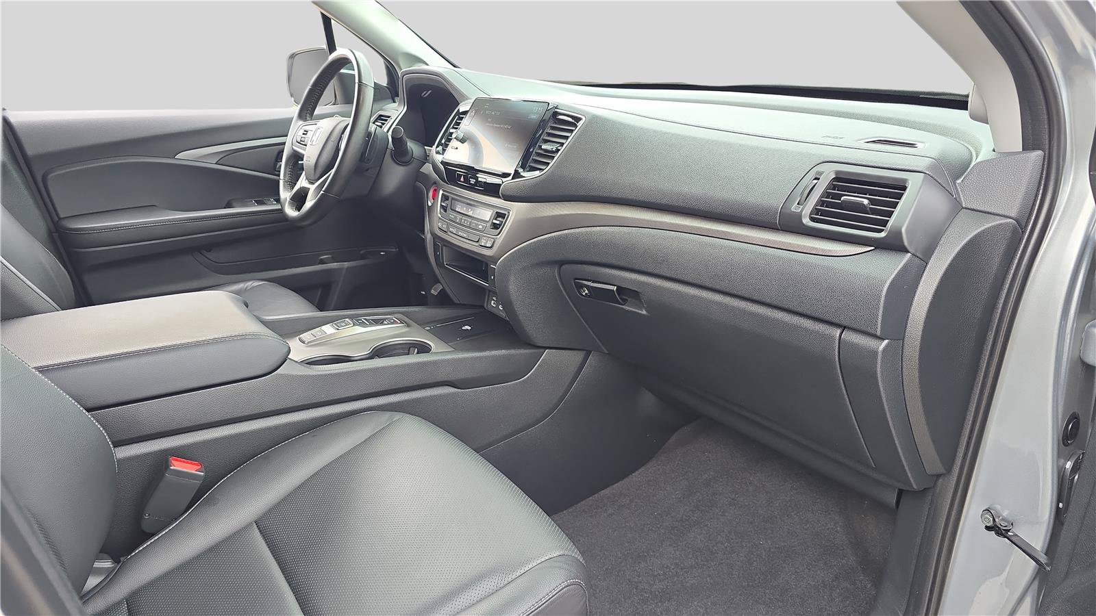 Used 2025 Honda Ridgeline RTL image 16