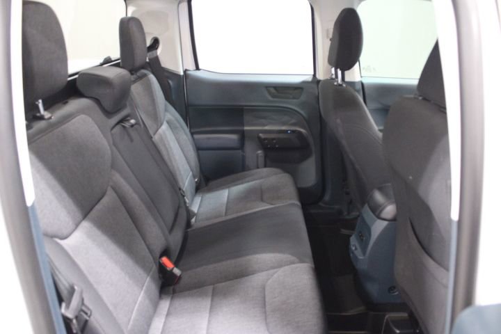 Used 2025 Ford Maverick XLT w/ Equipment Group 301A image 28