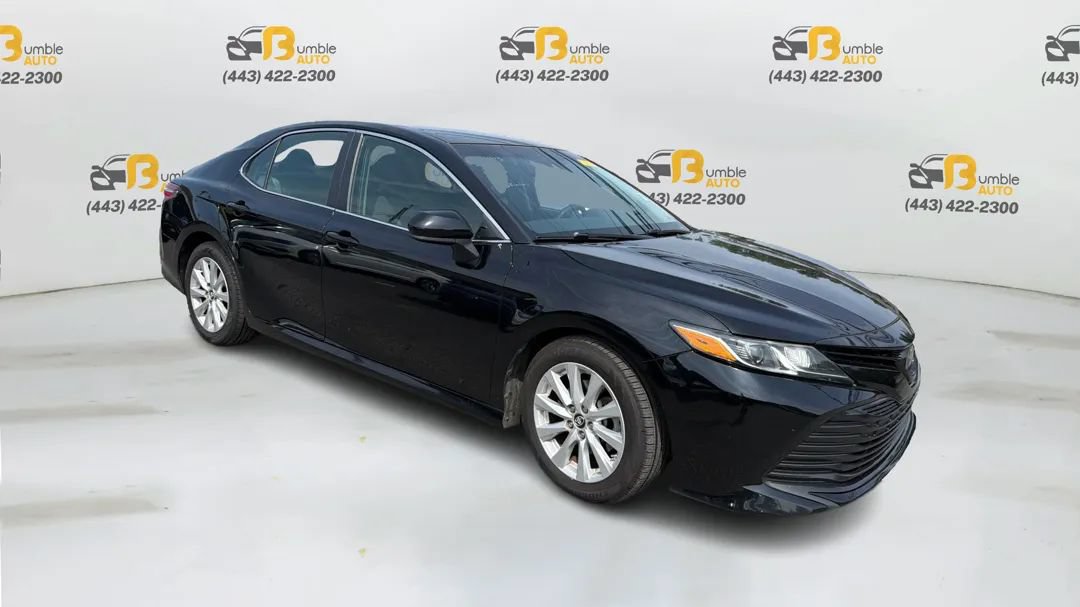Used 2019 Toyota Camry LE w/ Carpet Mat Package FWD image 3