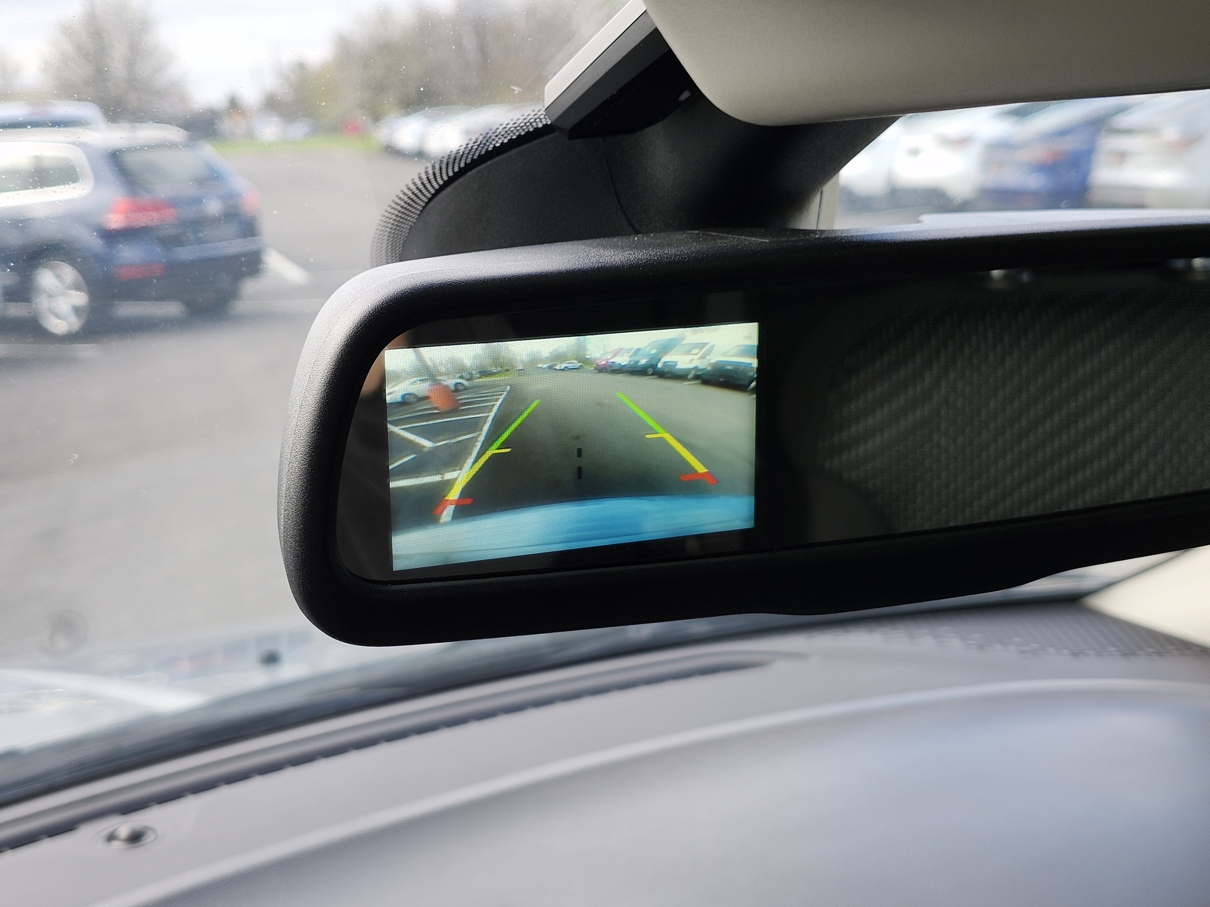 Used 2018 Dodge Journey SE w/ Popular Equipment Group image 2