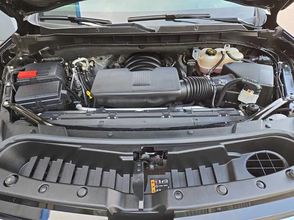 Used 2024 Chevrolet Suburban Premier image 28