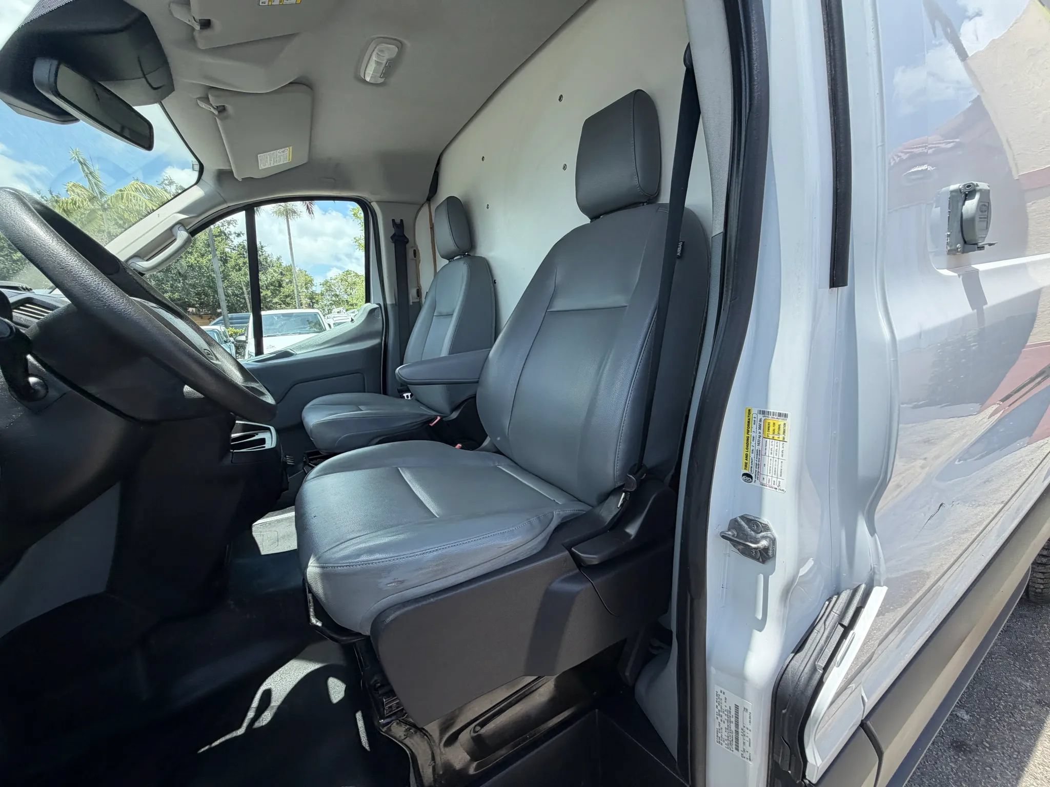 Used 2018 Ford Transit 150 130 Low Roof RWD image 13