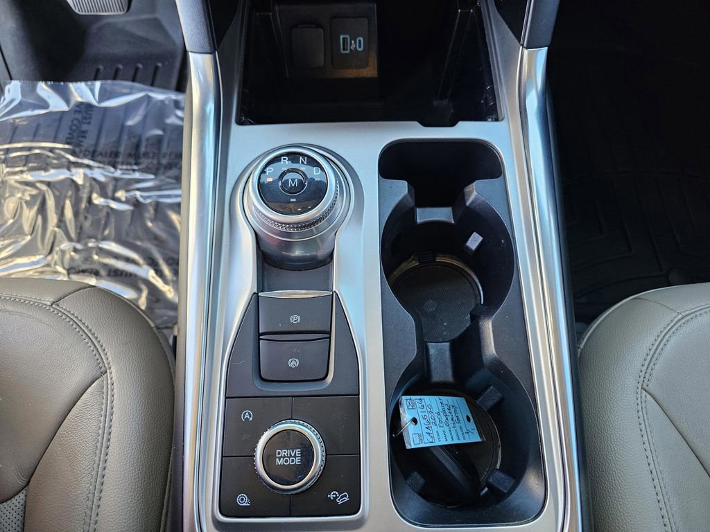 Used 2020 Ford Explorer Limited w/ Class III Trailer Tow Package image 24