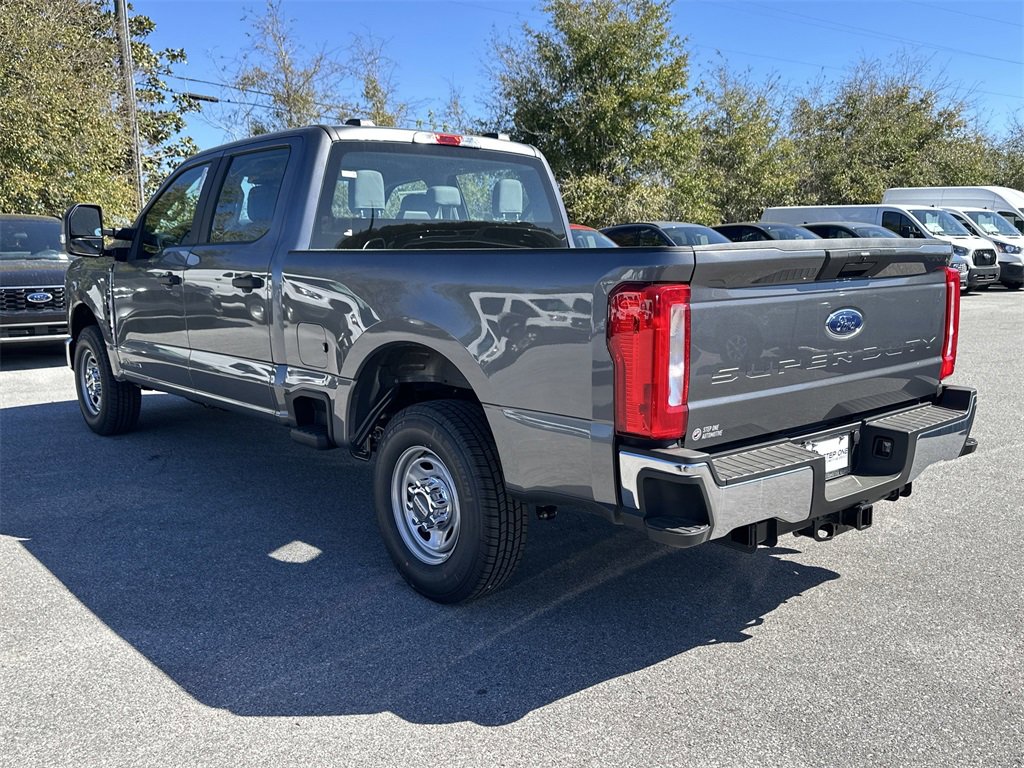 New 2025 Ford F250 XL w/ XL Chrome Package image 6