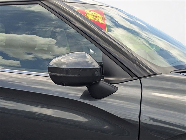 New 2025 Mitsubishi Outlander SE image 11