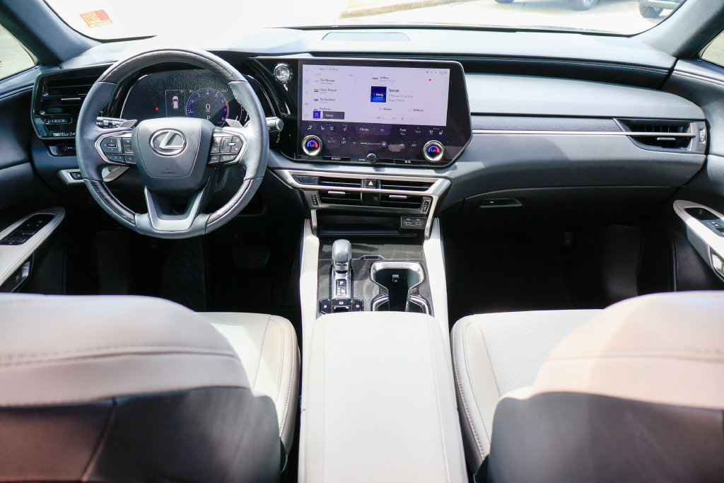 Used 2024 Lexus RX 350 FWD image 8