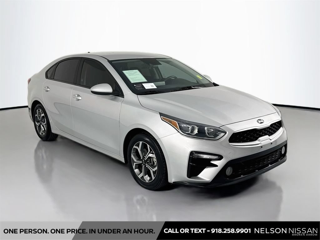 Used 2021 Kia Forte LXS FWD image 3