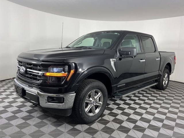 Used 2024 Ford F150 XLT w/ Mobile Office Package image 5