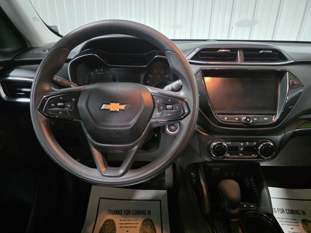Used 2023 Chevrolet TrailBlazer LT w/ Convenience Package AWD/4WD image 8