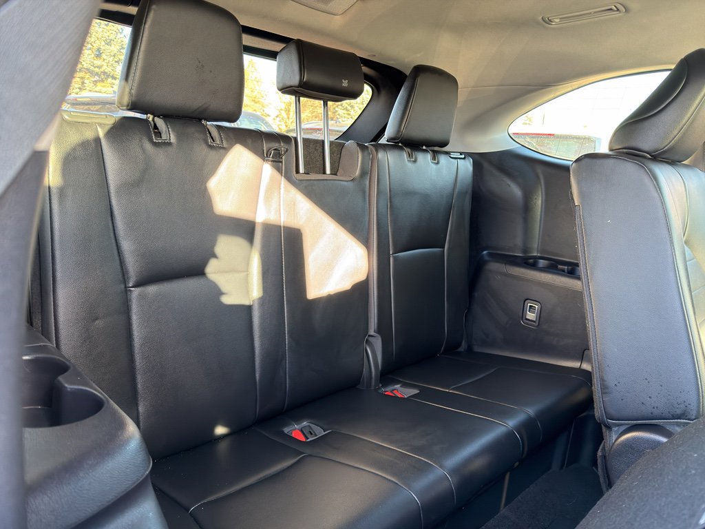 Used 2021 Toyota Highlander XLE image 17