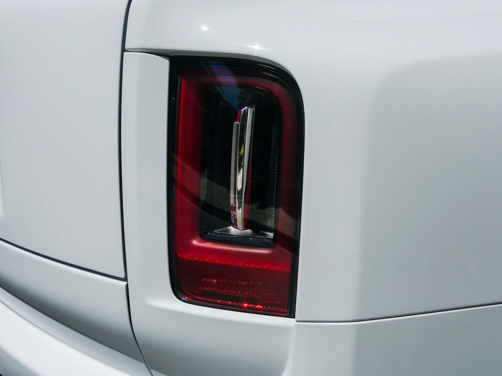 New 2027 Rolls-Royce Cullinan Black Badge AWD/4WD image 36