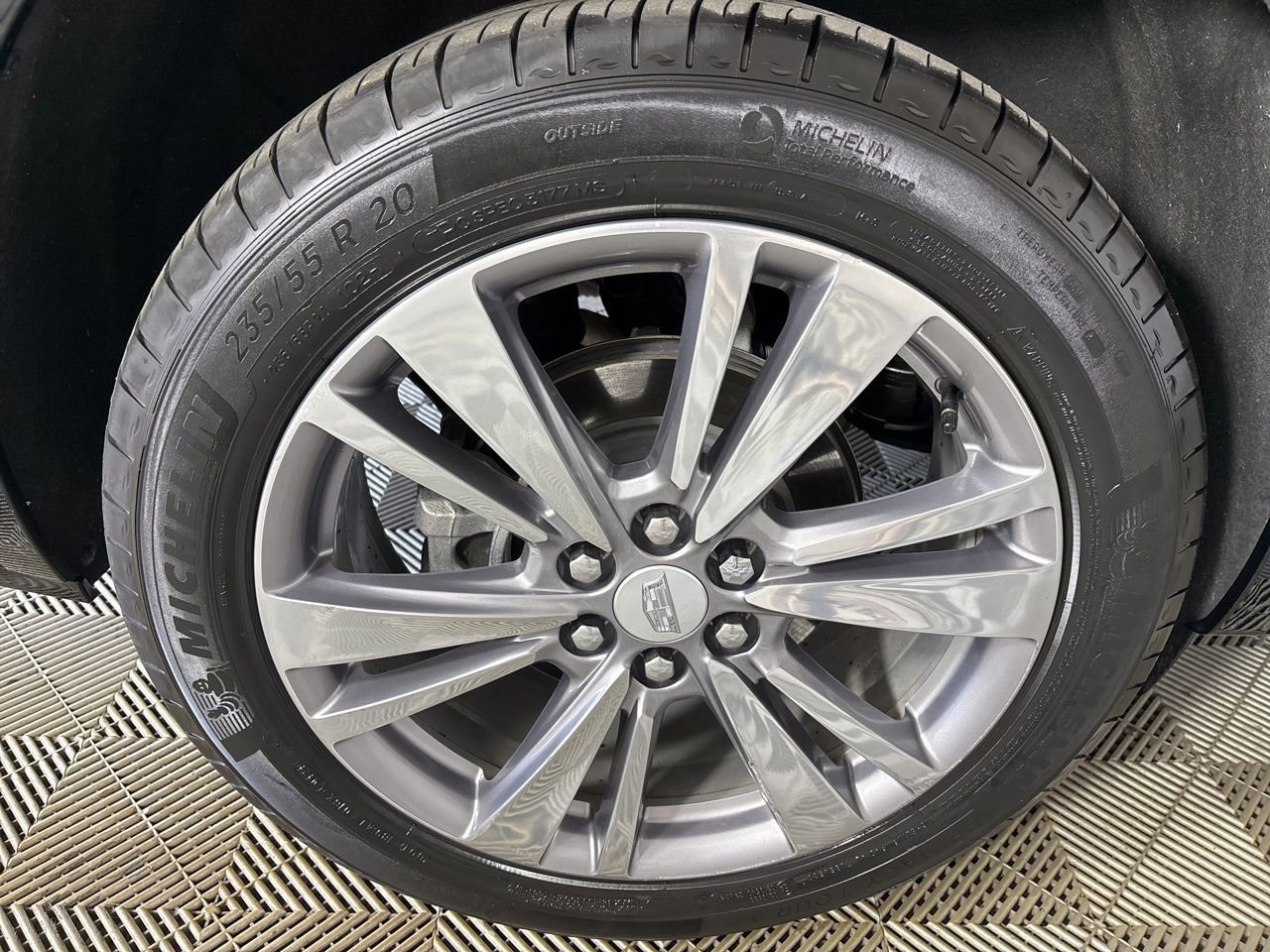 Used 2024 Cadillac XT6 Premium Luxury w/ LPO, Floor Liner Package image 34