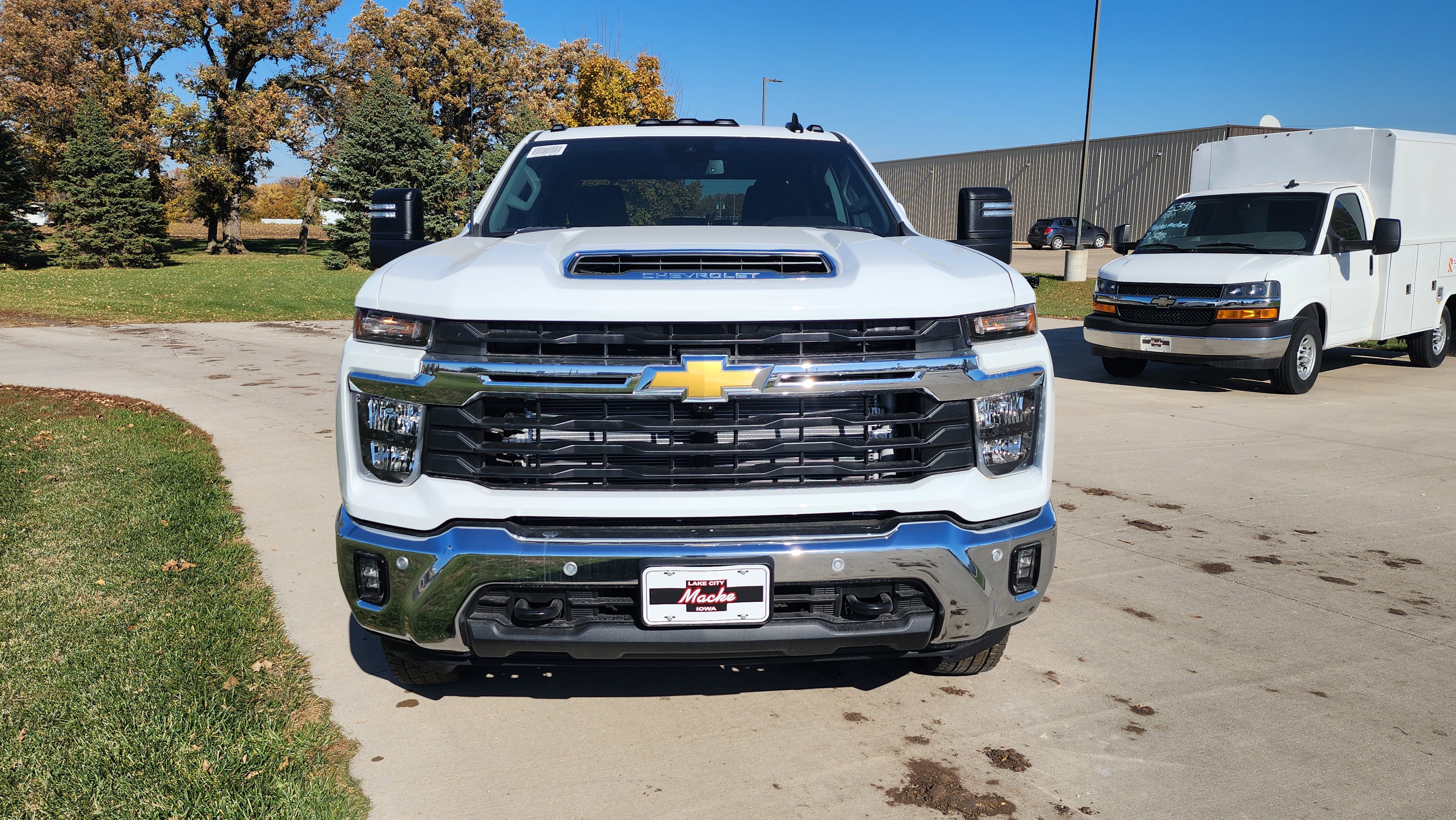 New 2026 Chevrolet Silverado 3500 LT w/ All Star Edition image 2