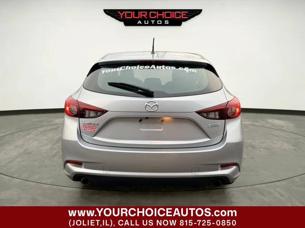 Used 2018 MAZDA MAZDA3 Touring FWD image 4