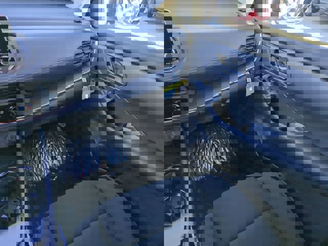 Used 2025 Nissan Rogue S image 17