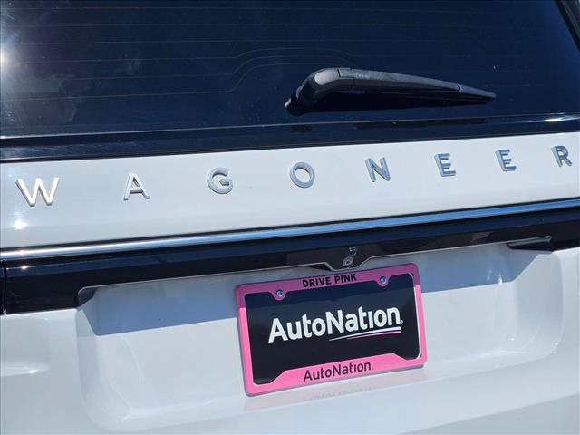 Used 2022 Jeep Wagoneer Series III w/ Premium Group I AWD/4WD image 30