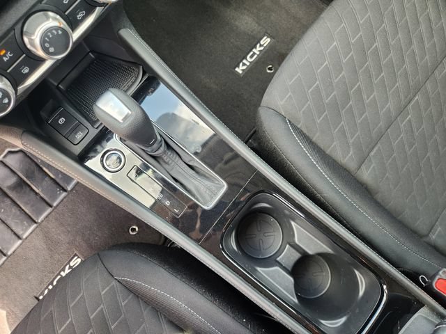 Used 2023 Nissan Kicks SV w/ Interior Electronics Package FWD image 19