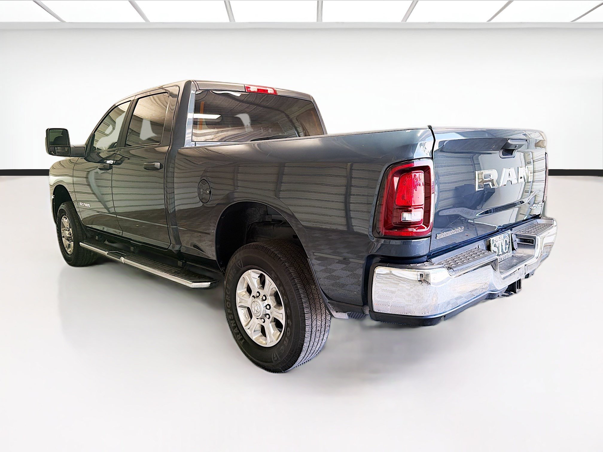 Used 2025 RAM 2500 Big Horn AWD/4WD image 6