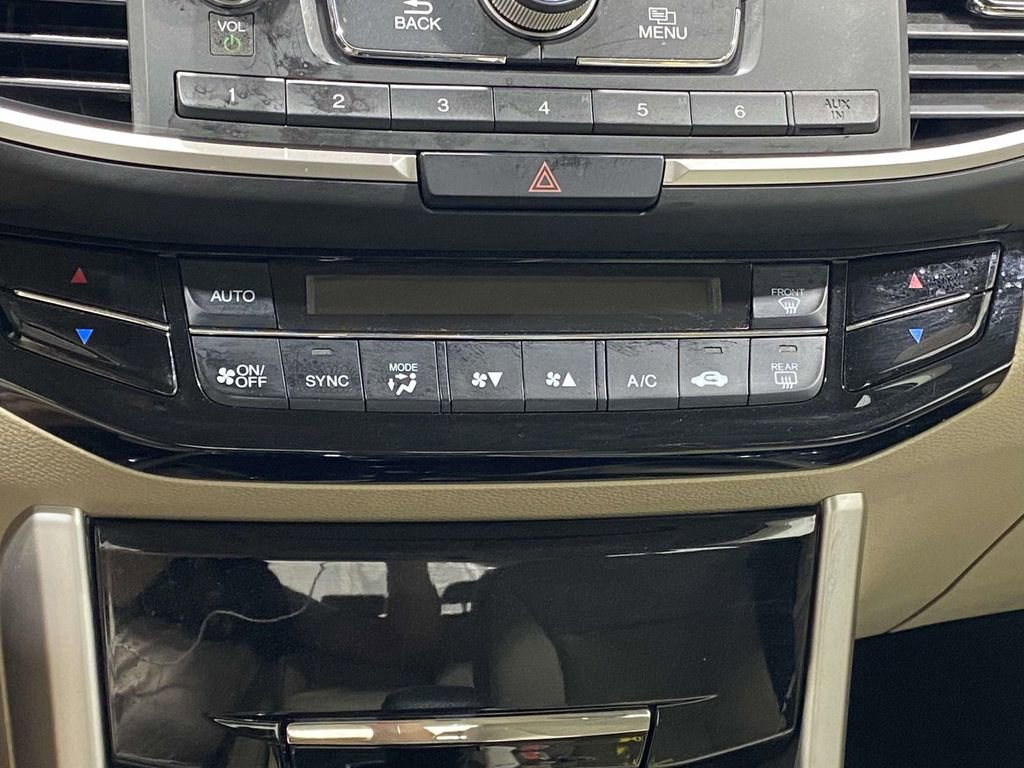 Used 2017 Honda Accord LX image 29