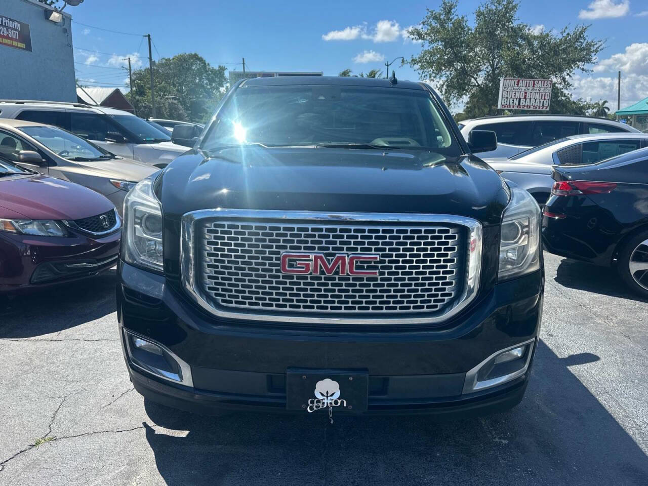 Used 2017 GMC Yukon XL Denali w/ Open Road Package image 2