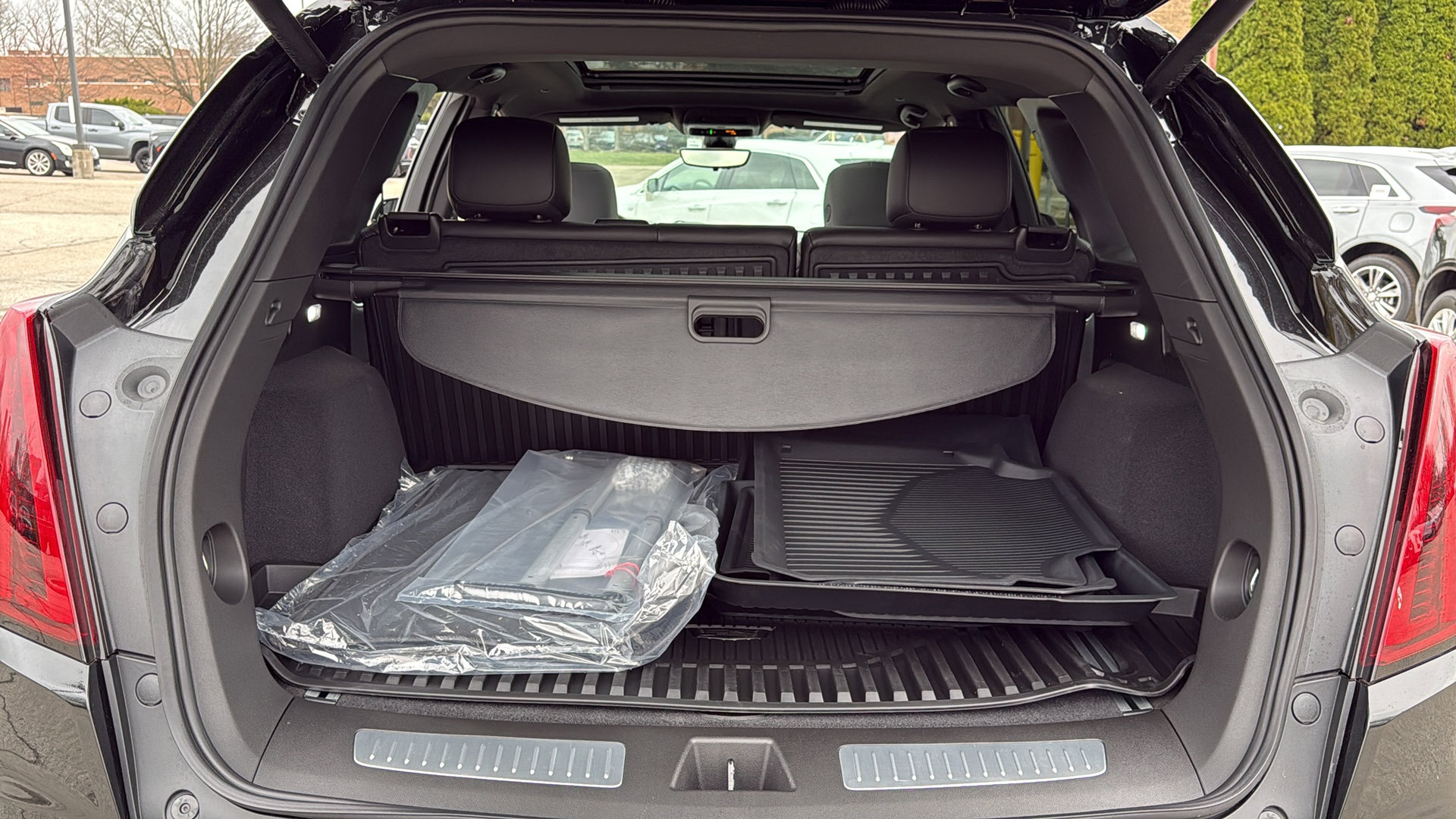 New 2026 Cadillac XT5 Premium Luxury w/ LPO, Floor Liner Package image 35