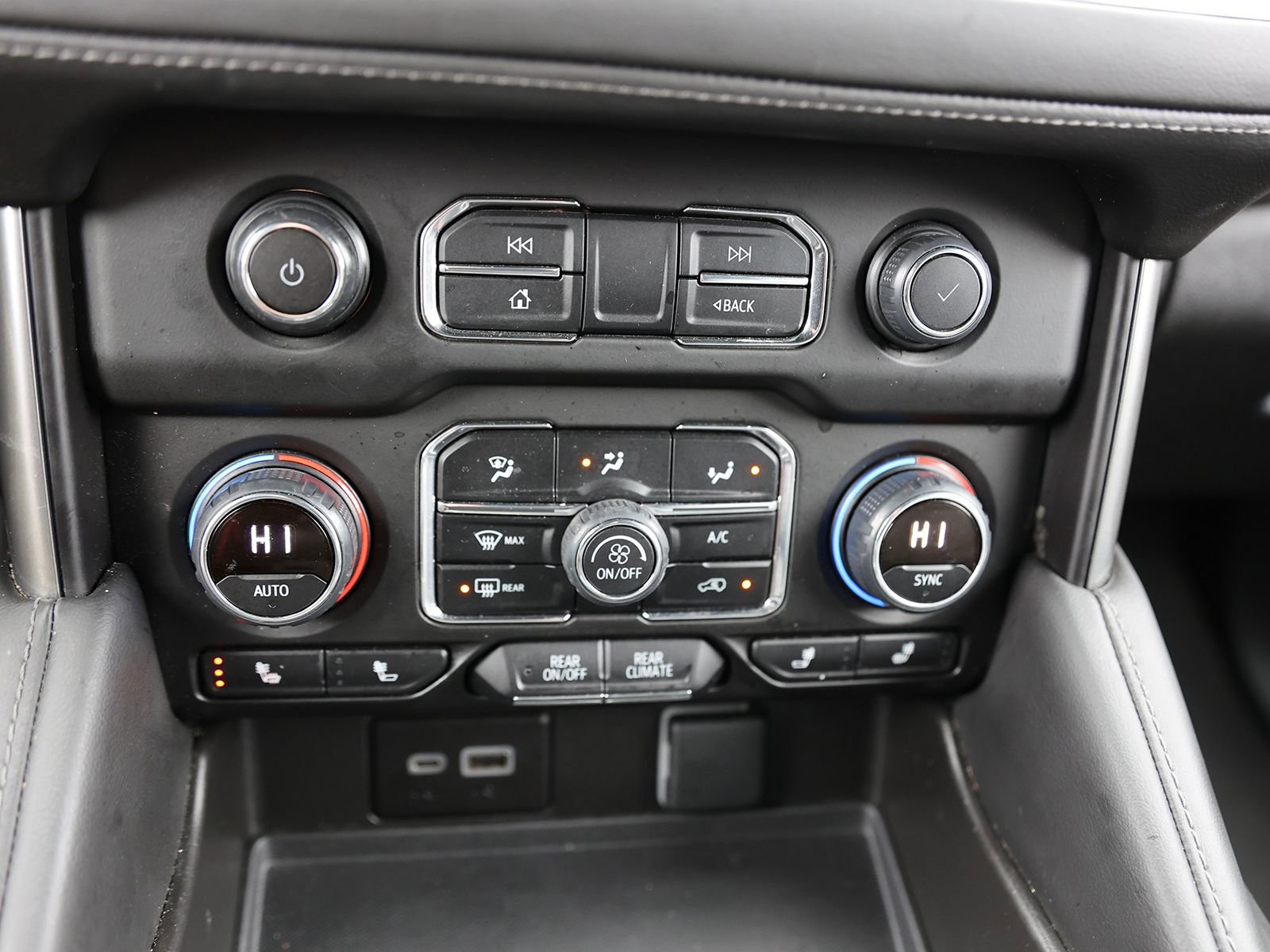 Used 2024 Chevrolet Tahoe LT image 29