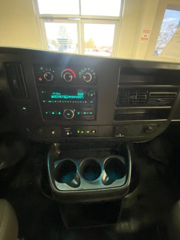 Used 2022 Chevrolet Express 3500 Extended w/ Driver Convenience Package RWD image 18