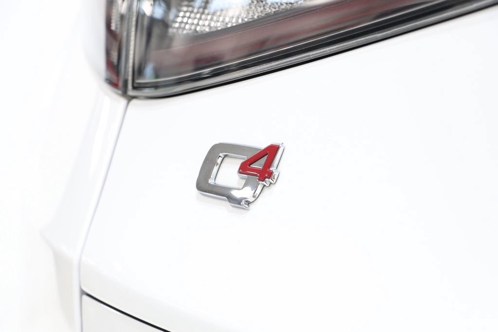 Used 2024 Alfa Romeo Stelvio Veloce AWD/4WD image 12