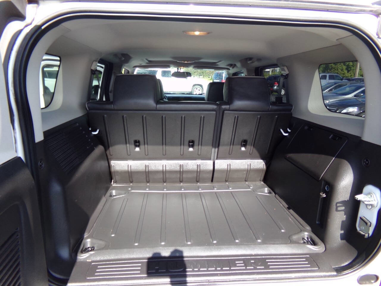 Used 2009 HUMMER H3 Luxury AWD/4WD image 16