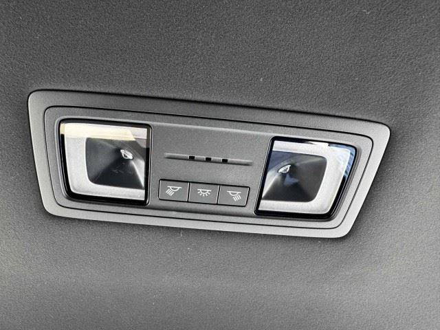 Used 2023 Lexus LS 500 w/ Accessory Package (Z2) RWD image 44