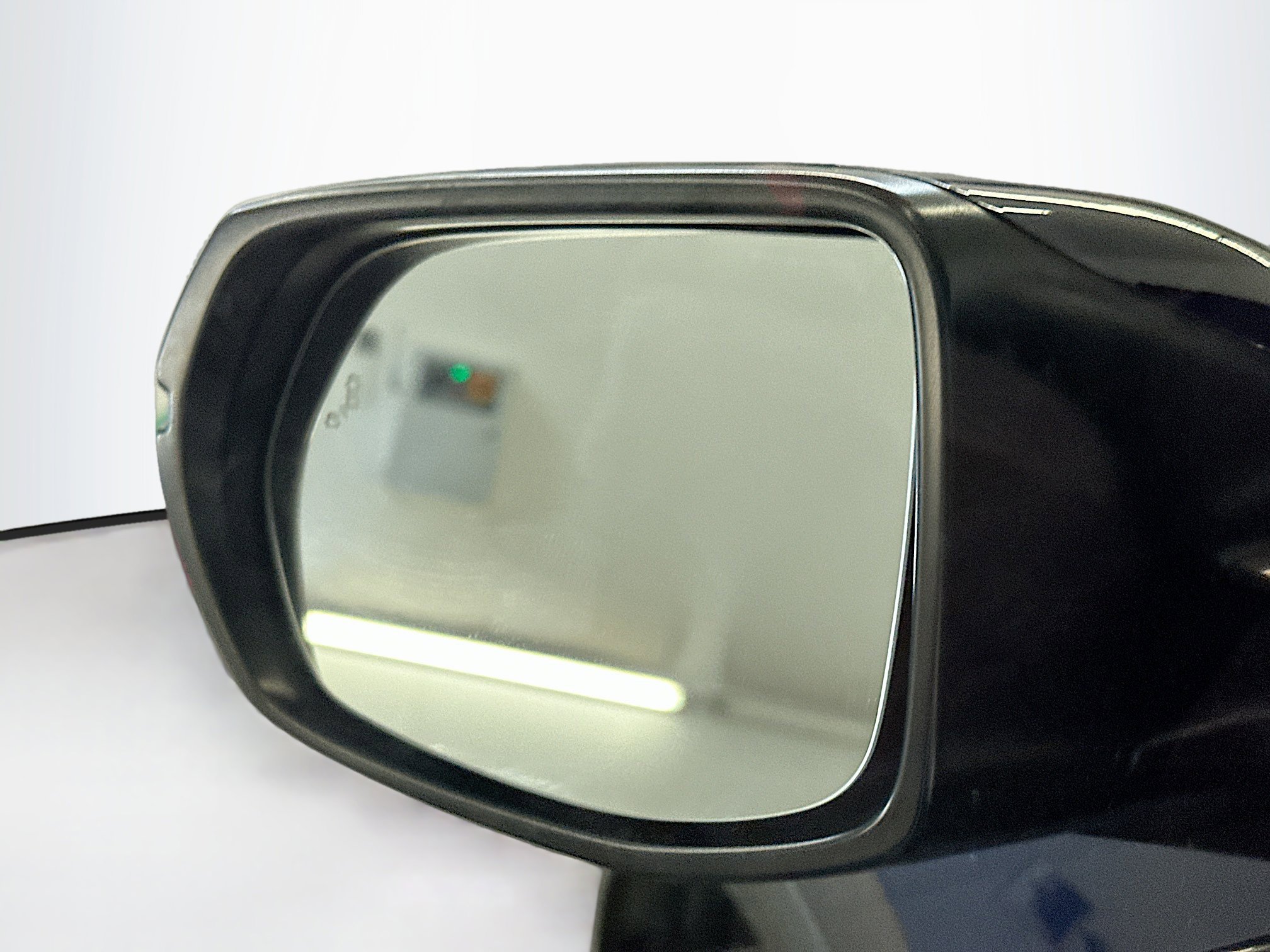 Used 2018 Honda CR-V Touring image 16