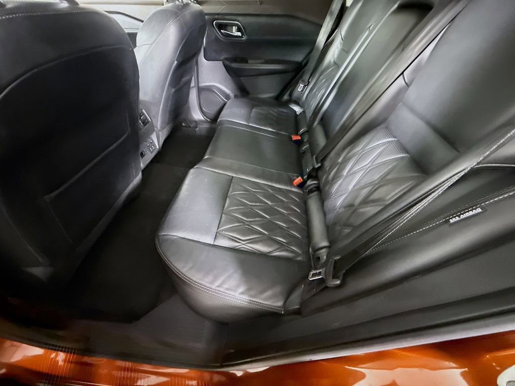 Used 2021 Nissan Rogue Platinum AWD/4WD image 29