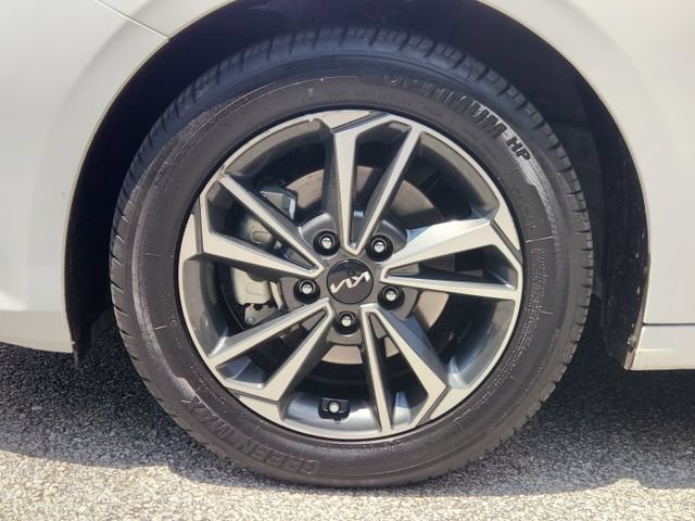 Used 2024 Kia Forte LXS FWD image 7
