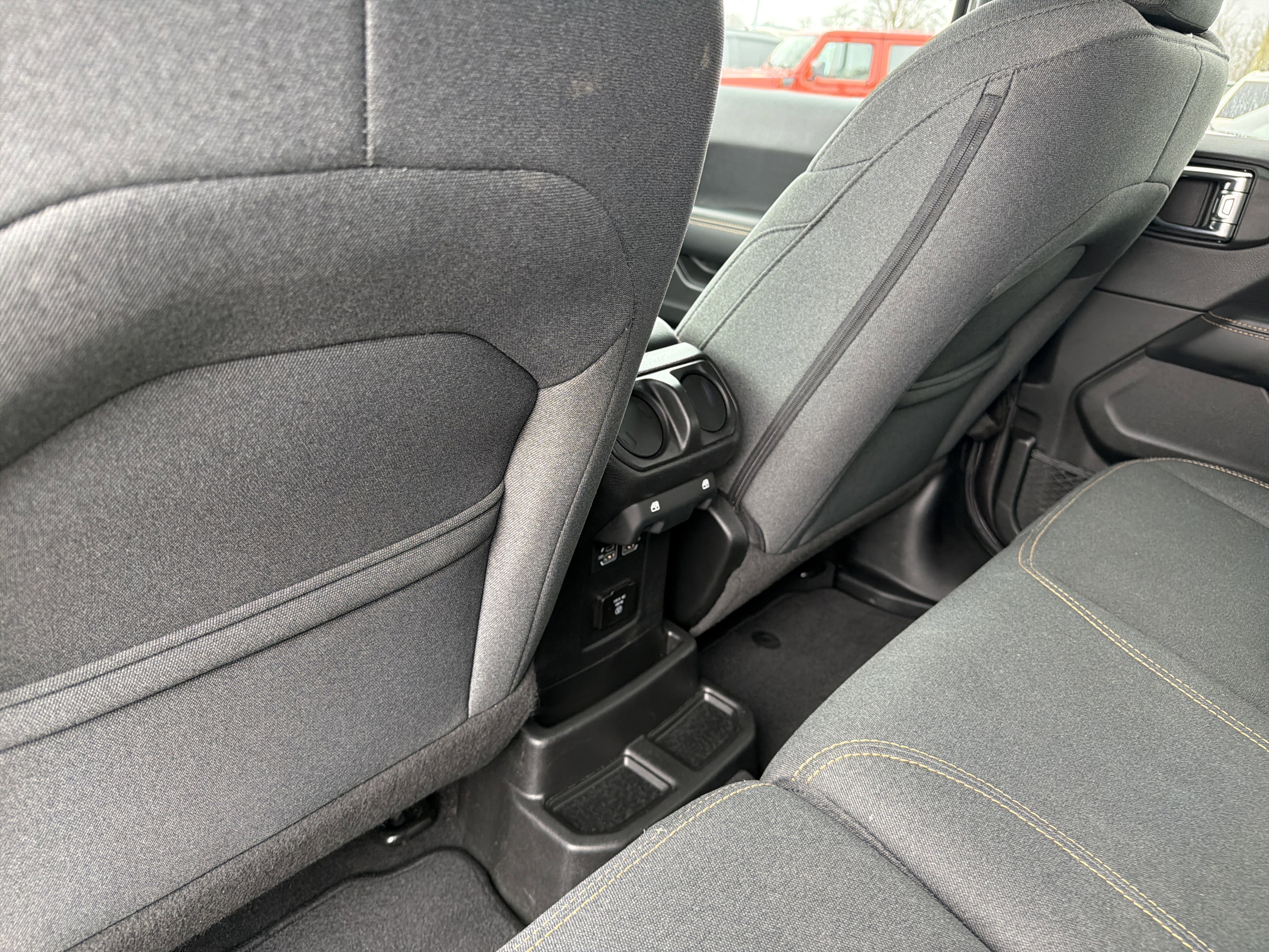 Certified 2025 Jeep Wrangler Sahara w/ Safety Group image 11