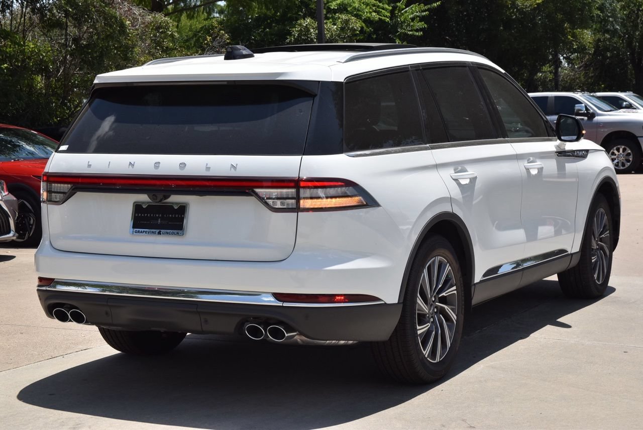 New 2026 Lincoln Aviator 2WD image 7