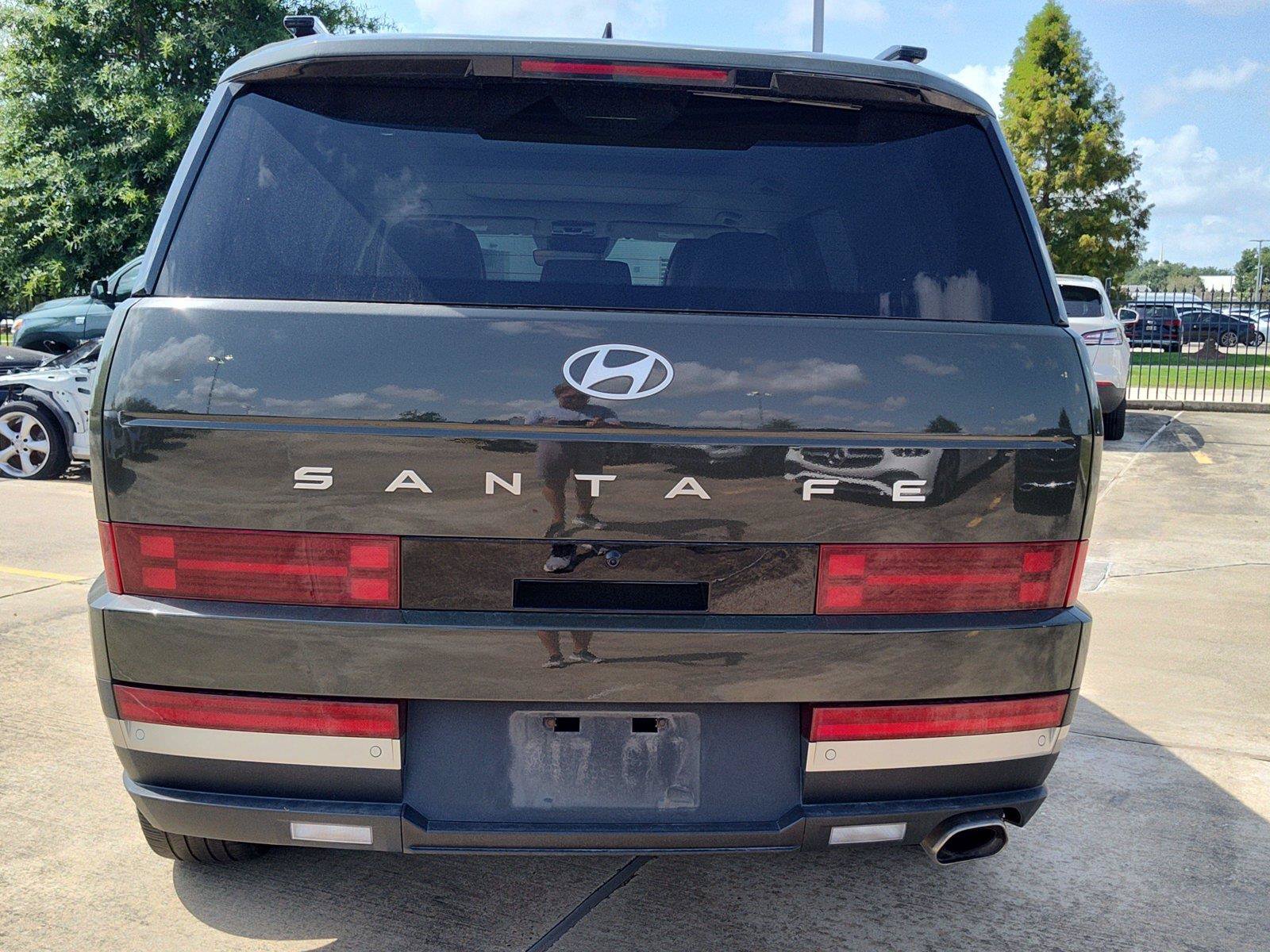 Used 2024 Hyundai Santa Fe Limited FWD image 5
